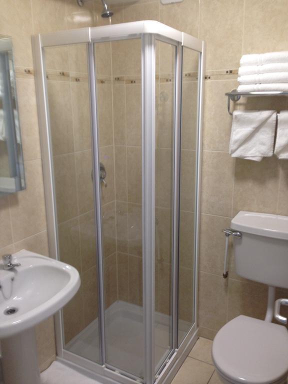 The Fleet Inn Guesthouse & Restaurant Killybegs Room photo