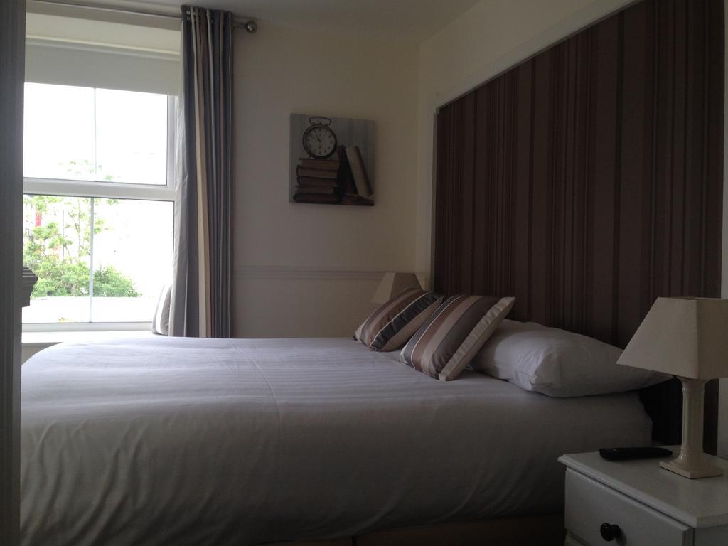 The Fleet Inn Guesthouse & Restaurant Killybegs Room photo